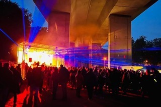 Unter der der Autobahnbrcke