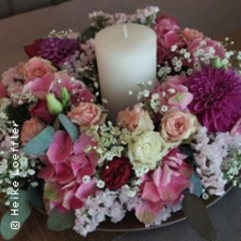 Workshop - Frischblumenkranz mit Kerze - ROSTOCK - 22.08.2025 15:00