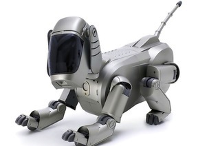 Die Ausstellung "Science Fiction Design" im Vitra Design Museum Weil am Rhein zeigt den Dialog zwischen Science-Fiction und Design.