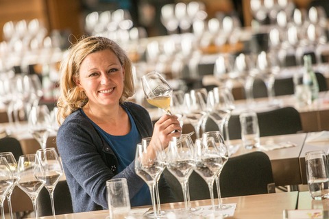 Wein trifft Wissen - Sensorik-Seminar & exklusive Verkostung mit Natalie Lumpp - Rheinau - 04.09.2025 18:30