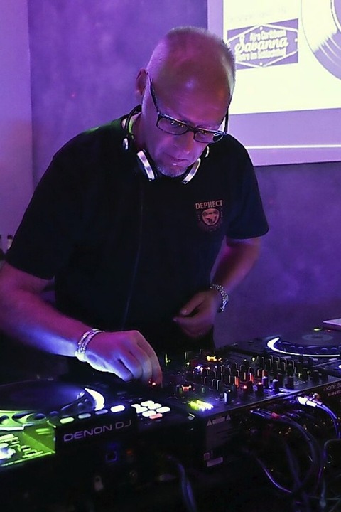 DJ Patrick Strub legt bei der 40plus Groove Party im Lahrer Schlachthof auf - Badische Zeitung TICKET