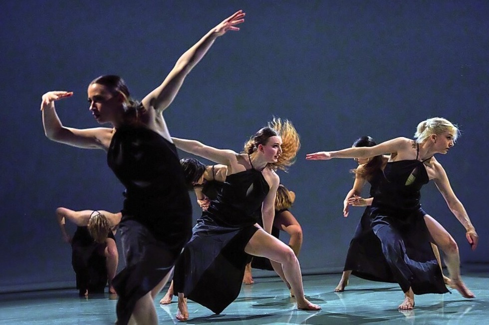 Die &#8222;DanceEmotion Academy&#8220; ldt ein zum Tanzabend mit Ballett, Jazz und HipHop - Badische Zeitung TICKET
