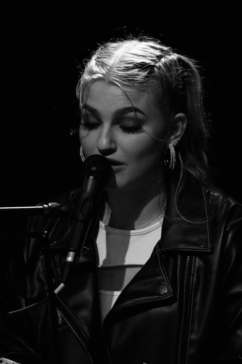 Kiara Huber & Band feat. Soulchor Tbingen - Soul, Pop, Gnsehaut live im Pavillon - Sindelfingen - 27.09.2025 20:00