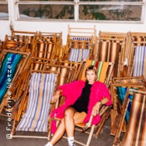Caroline Wahl - Charity Lesung &#8222;Back the Books &#8211; Lesefreude fr Kinder&#8220; - KIEL - 21.08.2025 20:00