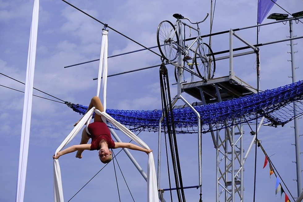 Der Ettenheimer Circus Paletti gastiert fr seine Tournee auf dem Festplatz in Rheinhausen - Badische Zeitung TICKET