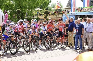 Die Tour Alsace startet am Europa-Park Rust zur zweiten Etappe nach Slestat