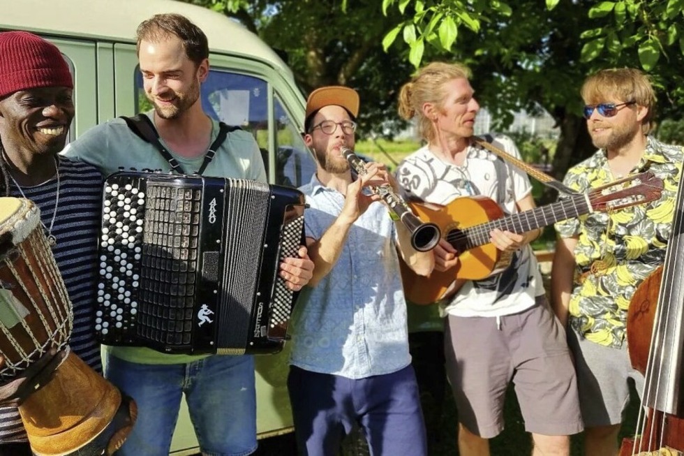 Open Air Festival mit zwei Konzertabenden im Freibad in Steinen - Badische Zeitung TICKET