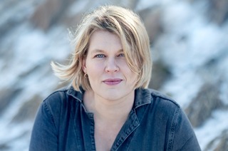 Berit Glanz: Unter weitem Himmel - Lesung und Gesprch mit Mirja Riggert
