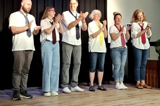 Zwischen Tr und...