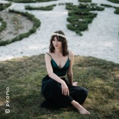 Laura Folkers w/ Tomken, Florian Frank - Rostock - 19.09.2025 19:30