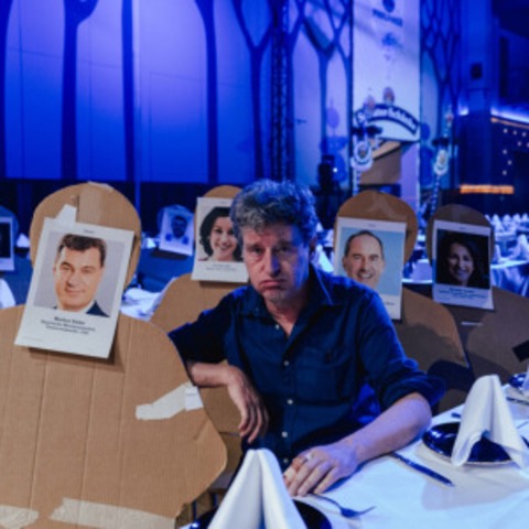 Derbleckerein - Richard Oehmann, Autor und Regisseur des Nockherberg-Singspiels, liest, bl�delt und singt unvertonte Liedtexte, verworfene Ideen - Alt�tting - 06.02.2026 20:00