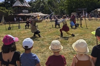 Die phantastisch-mittelalterliche Erlebniswelt macht im Dreilndergarten in Weil am Rhein Halt