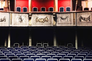 F�hrung durch das Schlosstheater - Ein Blick hinter die Kulissen des Schlosstheaters