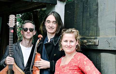 Broom Bezzums - Winterfolk mit Herz & Humor - Laufen - 04.12.2025 20:00