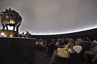Das Planetarium bietet vor der Revision noch ein spannendes Programm