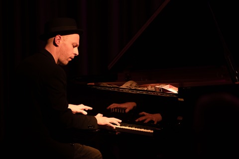 Sren Gundermann spielt eine spannende Mischung aus Improvisationen ber Popsongs und Klassik - Bad Saarow - 25.10.2025 18:00