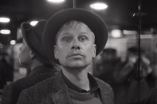 ROBERT STADLOBER SINGT, SPRICHT UND SPIELT