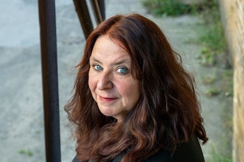 SCHWEBENDE LASTEN - Lesung mit Annett Grschner - Schwerin - 03.11.2025 19:30