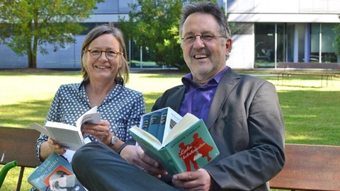 GEMISCHTES DOPPEL - Herbstlese mit Annemarie Stoltenberg und Rainer Moritz - Schwerin - 24.10.2025 19:30