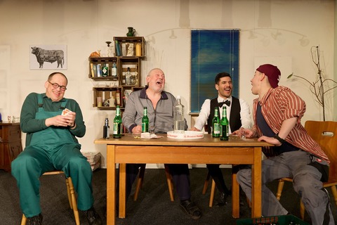 Oins nach em annere - Lustspiel von Hans Rdiger Kucich - Karlsruhe - 10.01.2026 20:15