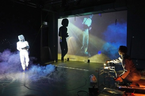 Plus Ou Moins Cirque Productions - Feldmessung - Berlin - 13.11.2025 10:00