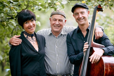 Christof & Vladi Altmann mit Veit Hbner: &#8222;Hppchen, Schnittchen, Fingerfood&#8220; - Im Rahmen der Reihe &#8222;Kultur im Stift&#8220; - Vaihingen an der Enz - 12.10.2025 15:00