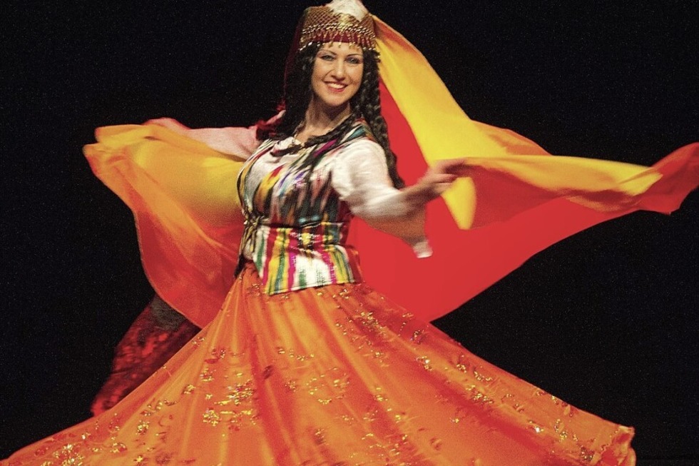Amira el Amar und ihre Tnzerinnen bringen die Tanzshow Bolero Arabica im Brgerhaus Kippenheim auf die Bhne - Badische Zeitung TICKET