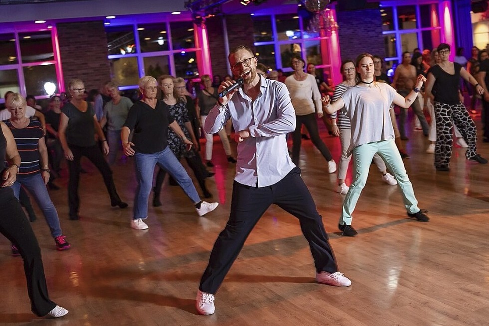 Mehr als 60 Workshops in fnf Levels gibt es beim Freiburger Linedancefestival im Ballhaus - Badische Zeitung TICKET