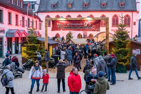 19. Attendorner Weihnachtsmarkt - Weihnachtsmarkthtte - Non-Food 10 Tage - Attendorn - 05.12.2025 00:00