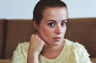 Rabea Edel &#8222;Portrt meiner Mutter mit Geistern&#8220;