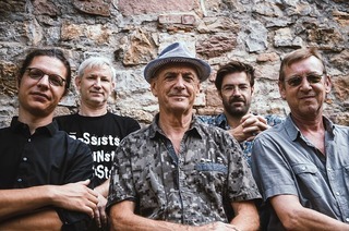 Die Clear Clubgroove Band spielt in der Cocktailbar Zur Post in Emmendingen
