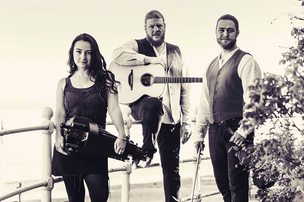 Das Trio La Kejoca tritt am Wochenende in Hinterzarten und St. Peter auf - Badische Zeitung TICKET