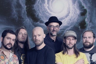 Dark Suns - A Live Odyssey - Special Guest: Scraptones