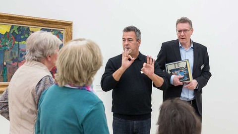 Rundgang fr Besucher:innen mit einer Hrbehinderung Yayoi Kusama - Riehen - 06.11.2025 16:30