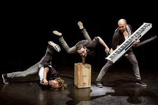 Mit einer spektakulren Show von Tridiculous startet die neue Saison in der Reithalle Offenburg