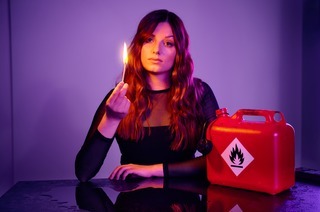 Lara Ermer - Leicht entflammbar