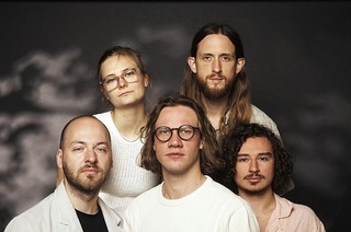 Florian Paul & Die Kapelle der letzten Hoffnung treten im Freiburger Jazzhaus auf