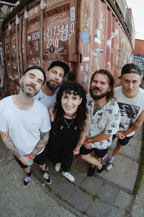 Melonball - Punkrock Album Releaseparty - live: Melonball, Missstand, For I Am, Between My Head And Heart - Nrnberg - 27.02.2026 20:00