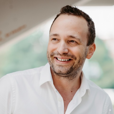 Mario D. Richardt pr�sentiert ,,Mach dich Schlank„- Die Tour zum Buch - Jena - 10.01.2026 20:15