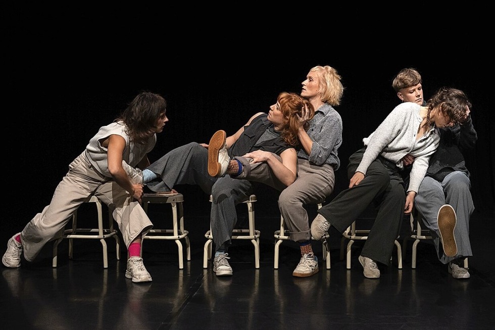 &#8222;tanzwuchs #9&#8220; zeigen ihre Showings am Wochenende im Sdufer Freiburg - Badische Zeitung TICKET