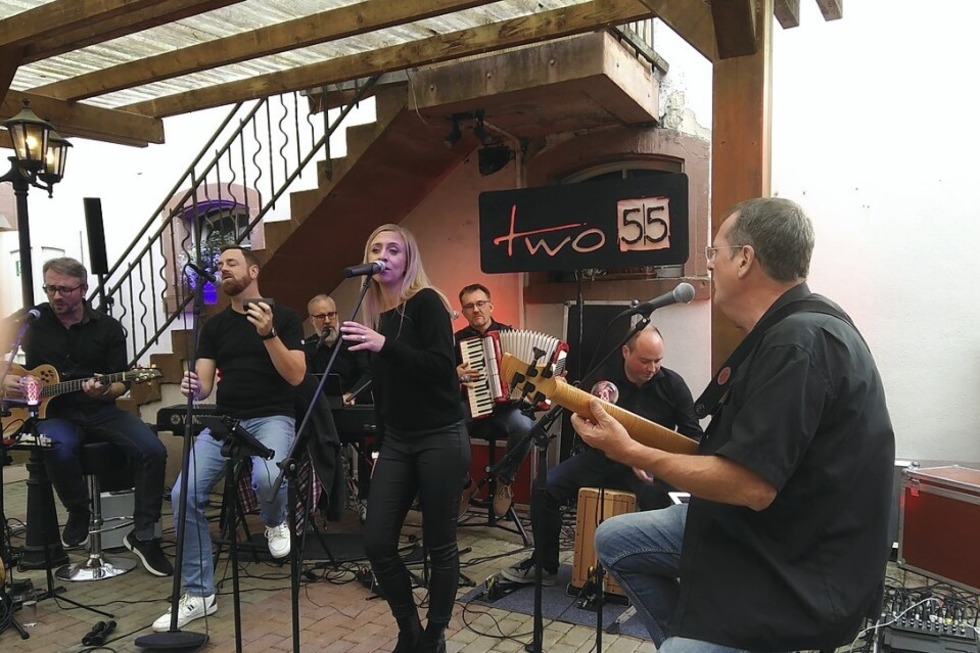 Two55 und One Vibe spielen bei der Kilwi in Teningen-Heimbach - Badische Zeitung TICKET