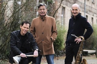 Das Freiburger Jazz-Trio Jaklaro gastiert im Schlosskeller Emmendingen