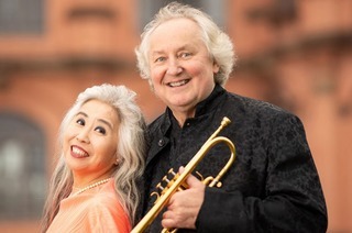Joy to the world - Adventskonzert - Reinhold Friedrich, Trompete und Eriko Takezawa, Orgel und Klavier, HoLi Brass