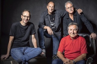 Airport in Rock treten im Theater am Kastelberg in Waldkirch-Kollnau auf