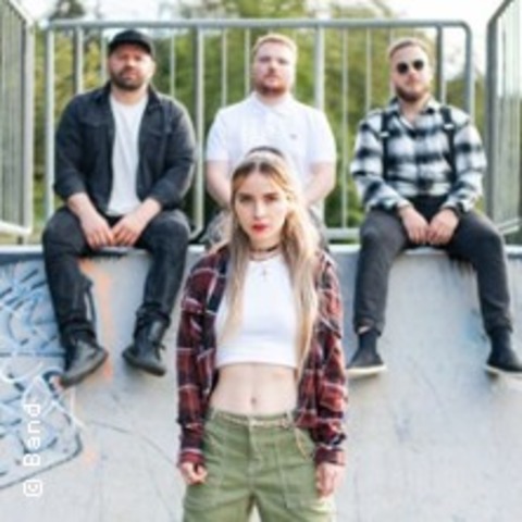 Just a girl a tribute to No Doubt - SIMMERTAL - 12.12.2025 21:00 Just a girl a tribute to No Doubt - SIMMERTAL - 12.12.2025 21:00