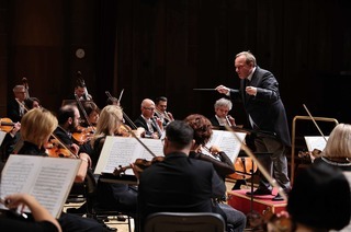 Best of Classic - DAS WIENER NEUJAHRSKONZERT - Premiere mit dem PHILHARMONISCHEN ORCHESTER GY�R