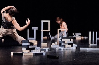 Bodys that Stands | Smadar Goshen