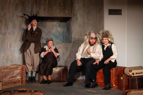 Was das Nashorn sah, als es auf die andere Seite des Zauns schaute - Kronach - 19.12.2025 19:30