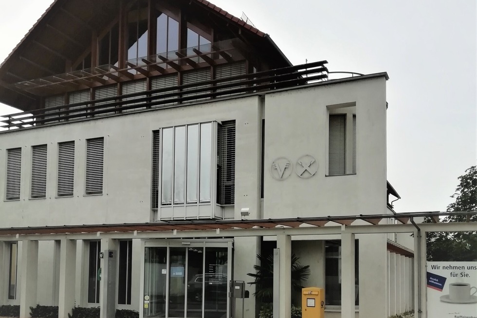 Raiffeisenbank Kaiserstuhl (Oberrotweil) - Vogtsburg Raiffeisenbank Kaiserstuhl (Oberrotweil) - Vogtsburg