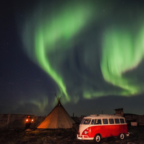 Wunderwelten Dinnershow | Bulli-Abenteuer Europa - Baienfurt - 21.03.2026 19:00